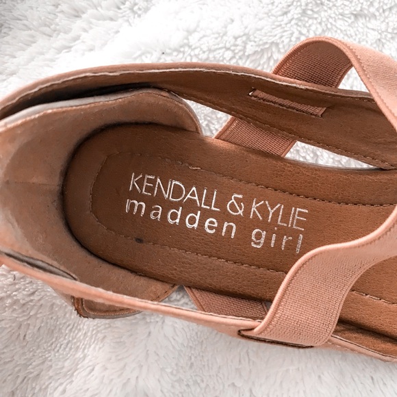 kendall & kylie sandals - Picture 3 of 4